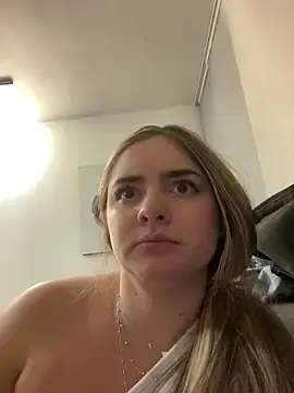Stripchat Live Sex Cam of imlindapink