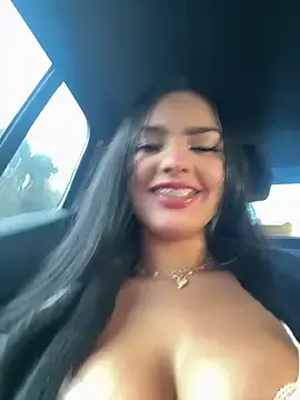 Stripchat Free Porn Cam of Maddy_Rouse_