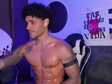 Stripchat Nude Webcam of Alessandro_Vanni