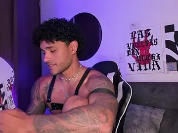 Stripchat Watch Live Sex Cams of Alessandro_Vanni
