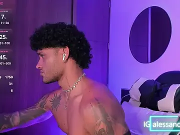 Stripchat Live Porn of Alessandro_Vanni