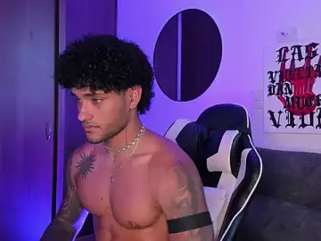 Stripchat Watch Live Sex Cams of Alessandro_Vanni