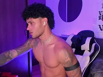 Stripchat Free Live Porn of Alessandro_Vanni