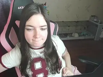 Stripchat Live Sex Cam of Crazy_forest_fairy