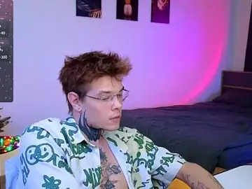 Stripchat Live Sex of DENIS_HERE