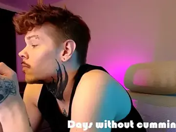 Stripchat Live Porn of DENIS_HERE