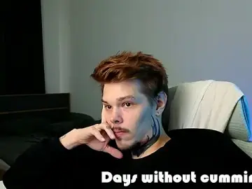 Stripchat Adult Webcam of DENIS_HERE