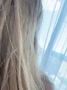 Stripchat Live Sex Cam of curvyflawless