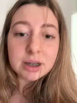 Stripchat Free Porn Cam of curvyflawless