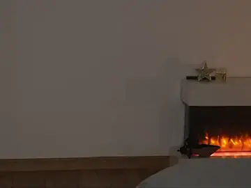 Stripchat Live Sex Cam of ella_twinkl