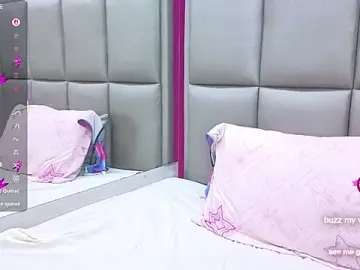 Stripchat Live Porn of KRYSSTARITTER4