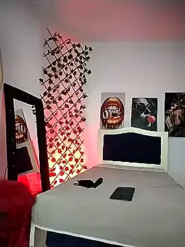 Stripchat Sex Cam of ARTHUR_MINI