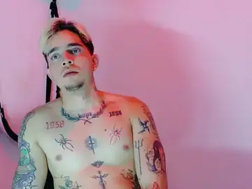 Stripchat Sex Cam of AliceandMax