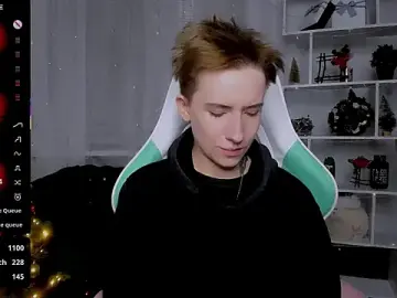 Stripchat Sex Cam of _Rein_ramm