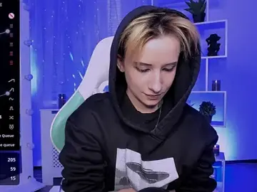 Stripchat Live Sex Cam of _Rein_ramm