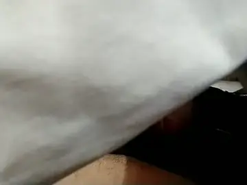 Stripchat Nude Webcam of growing20yo