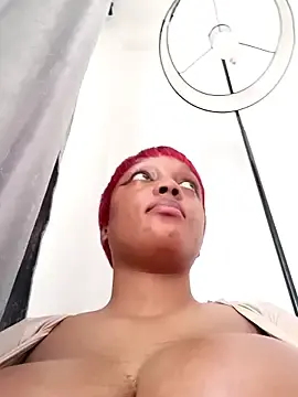 Stripchat Free Live Porn of Busty_Bambi