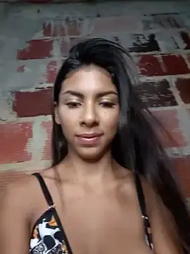 Stripchat Adult Webcam of chaparritahot99