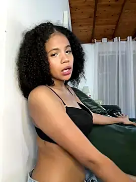 Stripchat Sex Cam of Rose-andres