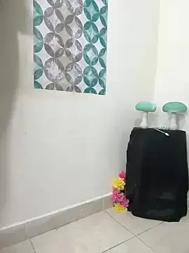 Stripchat Free Porn Cam of Rose-andres
