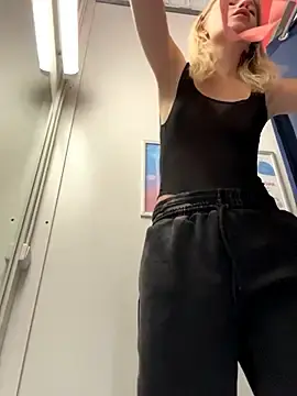 Stripchat Live Sex of SSSATIVA_model