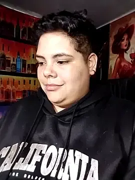 Stripchat Live Sex Cam of Hailey_Curvy