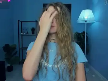 Stripchat Watch Live Sex Cams of RayaNenlia