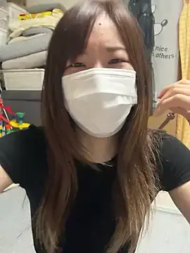 Stripchat Live Sex Cam of daiyo_kai_Gutara