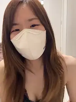 Stripchat Live Sex Cam of daiyo_kai_Gutara