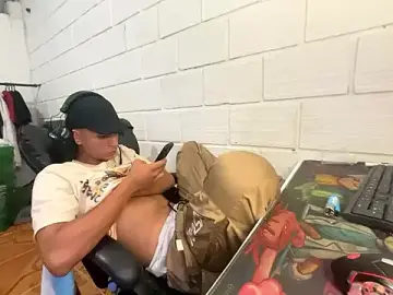 Stripchat Best live sex cam show of Max_TheHorseDick