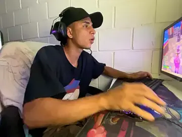 Stripchat Sex Chat of Max_TheHorseDick