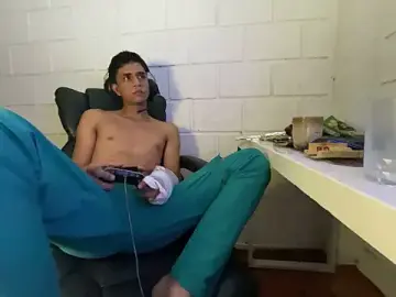 Stripchat Live Sex of Max_TheHorseDick