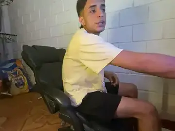 Stripchat Live Porn of Max_TheHorseDick