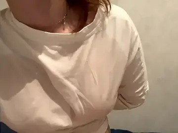 Stripchat Free Porn Cam of CharlynDini