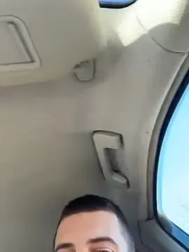 Stripchat Free Porn Cam of Pablo_Hornyguy95