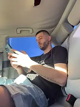 Stripchat Watch Live Sex Cams of Pablo_Hornyguy95