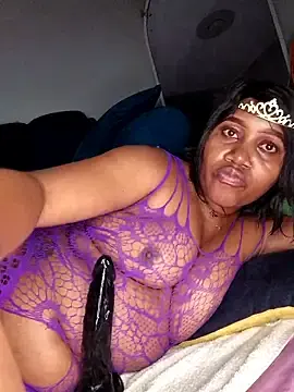 Stripchat Live Sex Cam of SquirtQueen222