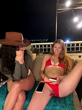 Stripchat Adult Webcam of PussyLoversShow
