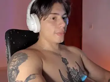 Stripchat Nude Webcam of Giordano_Russo