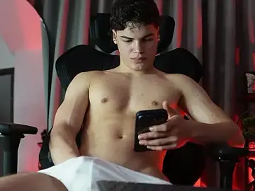 Stripchat Sex Cam of Max_cortes1