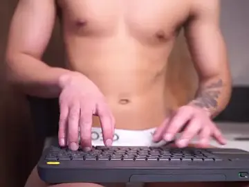 Stripchat Sex Cam of Josep_Davies