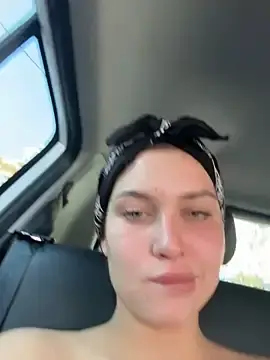 Stripchat Best Webcam of KikiWatson