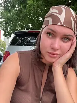 Stripchat Free Live Porn of KikiWatson