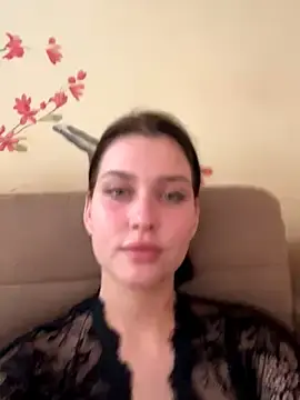 Stripchat Free Live Porn of KikiWatson