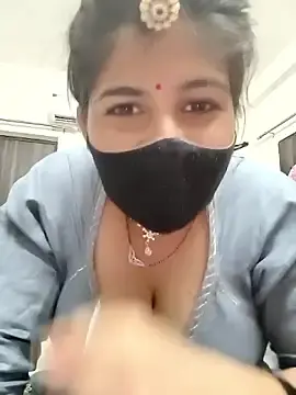 Stripchat Free Porn Cam of Shruti_Prem