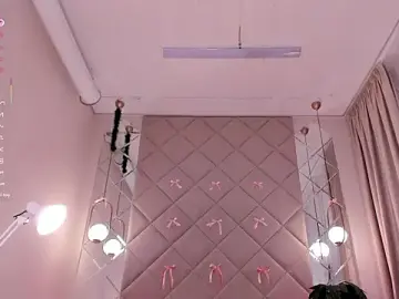 Stripchat Free Porn Cam of Nelly_Kimm