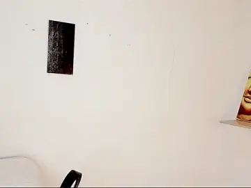 Stripchat Sex Cam of Shai_tsgirl_