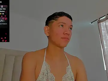 Stripchat Free Porn Cam of JulianRose_1