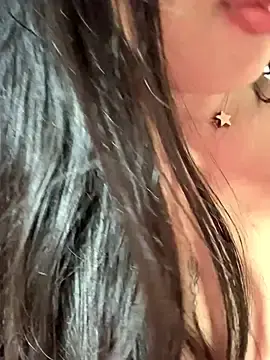 Stripchat Free Porn Cam of Antonellastrip_