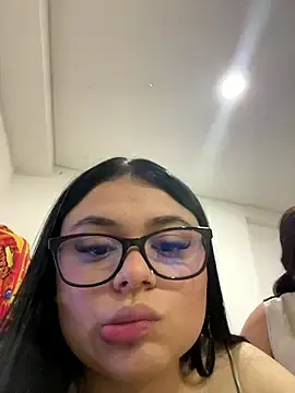 Stripchat Live Sex of alissonfernandez_